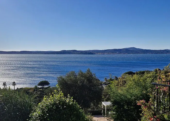 Appartamento 2 Pièces Avec Piscine Et Garage à - Fr-1-780-71 Sainte-Maxime