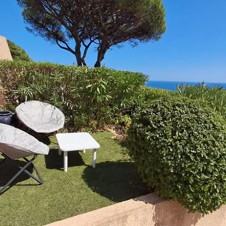 2 Pieces Avec Vue Et Garage A Appartement *