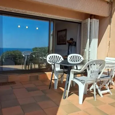 Appartement 2 Pieces Avec Vue Et Garage A *