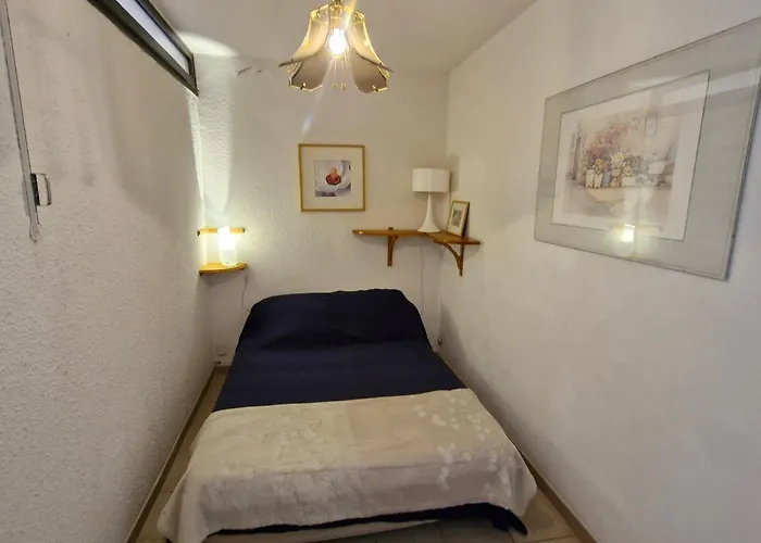 2 Pièces Avec Piscine Et Garage à - Fr-1-780-71 Appartamento